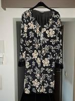Batida, jurk Mt 40, leuk detail in pels, Kleding | Dames, Jurken, Maat 38/40 (M), Ophalen of Verzenden, Zo goed als nieuw, Boven de knie