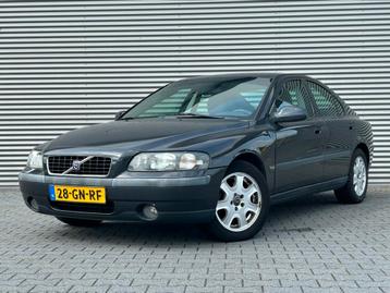Volvo S60 2.4 Edition | Airco | Cruise | Nieuwe Apk | beschikbaar voor biedingen