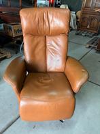 Nette meubelzorg leren cognac  relaxstoel relaxfauteuil, Huis en Inrichting, Fauteuils, Ophalen, Zo goed als nieuw, 75 tot 100 cm