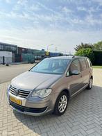 Volkswagen Touran 1.4 TSI - NETTE AUTO - 6 BAK - APK 09/25, Voorwielaandrijving, Stof, Gebruikt, Zwart
