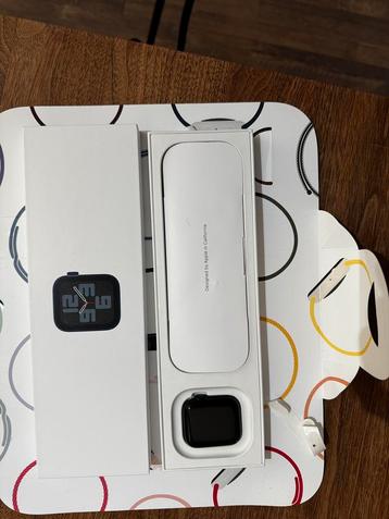 Apple Watch SE 2024 NIEUW beschikbaar voor biedingen