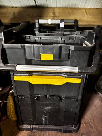 Rol Gereedschapskoffer merk Stanley beschikbaar voor biedingen