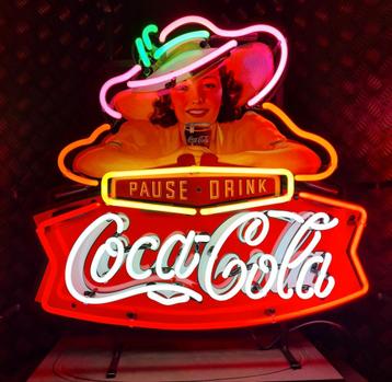 FIFTIES SIXTIES NEONVERLICHTING COCA COLA LADY  beschikbaar voor biedingen