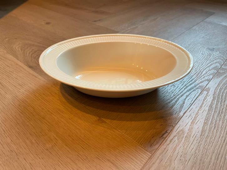 Wedgwood Edme diepe schaal / soepbord (Engeland), Antiek en Kunst, Antiek | Servies los, Ophalen of Verzenden