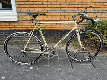 Oldskool racefiets Puch beschikbaar voor biedingen
