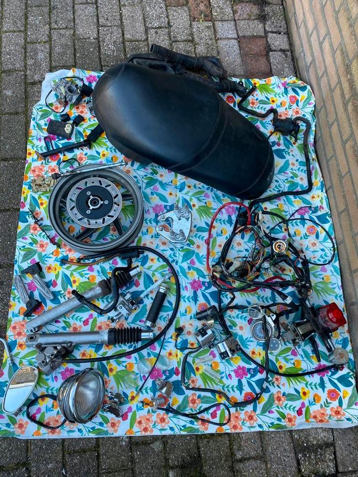 Sym Allo onderdelen divers gebruikt ( ook losse verkoop ), Fietsen en Brommers, Brommeronderdelen | Scooters, Gebruikt, SYM, Overige typen