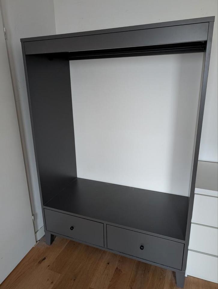 Gratis Ikea Hemnes kledingkast, Huis en Inrichting, Kasten | Kledingkasten, Gebruikt, 150 tot 200 cm, 100 tot 150 cm, 25 tot 50 cm