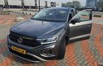 Te Koop: Volkswagen T-Roc 1.5 TSI 150pk 7-DSG 2022 Grijs, Auto's, Volkswagen, Te koop, Zilver of Grijs, Geïmporteerd, 5 stoelen