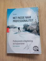 Bertus Leijenhorst - Met passie naar professionaliteit, Ophalen of Verzenden, Zo goed als nieuw, Bertus Leijenhorst, Nederlands