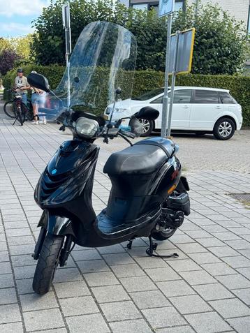 Piaggio Zip SP 4T 45km Zwart GARANTIE WEG=WEG beschikbaar voor biedingen