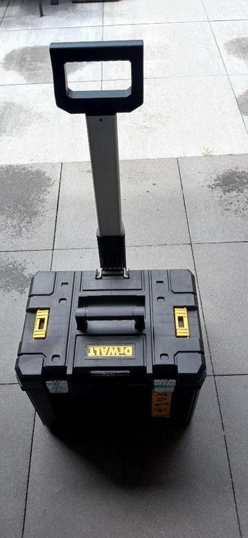 De Walt DeWalt Trolley  Gereedschapswagen  gereedschapskar beschikbaar voor biedingen