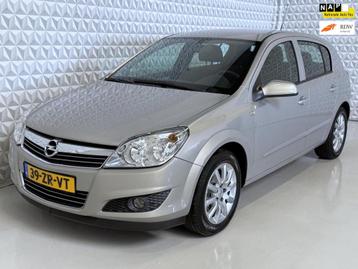 Opel Astra 1.6 Temptation Airco Cruise Navigatie Trekhaak (2 beschikbaar voor biedingen