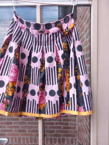 Dept rokje mt M beschikbaar voor biedingen