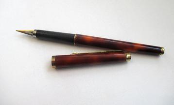Vintage Parker 180 Lak Jasper Red vulpen, France van de 79. beschikbaar voor biedingen