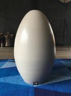 Aardewerk ei. Pasen. 72 hoog en 45 breed, Ophalen, Gebruikt