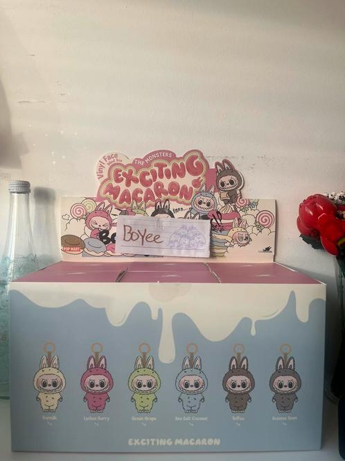Labubu Exciting Macarons, Verzamelen, Poppetjes en Figuurtjes, Zo goed als nieuw, Ophalen of Verzenden