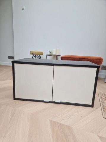 IKEA Effektiv kasten beschikbaar voor biedingen