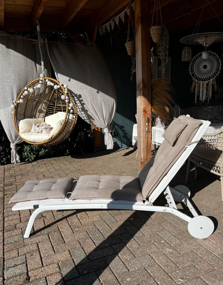 Comfortabel Zomers Ligbed met Wielen, Tuin en Terras, Ligbedden, Gebruikt, Aluminium, Verstelbaar, Ophalen
