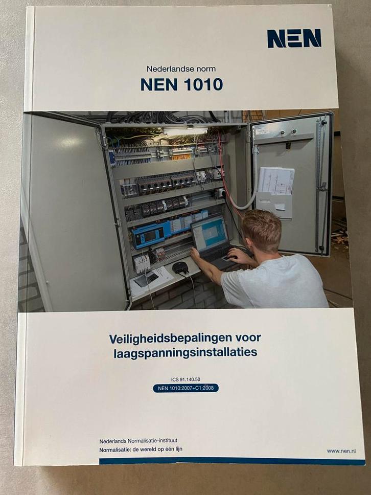 NEN 1010:2007+C1:2008, Boeken, Techniek, Zo goed als nieuw, Elektrotechniek, Ophalen of Verzenden
