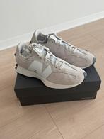 New Balance 327 maat 44,5, Kleding | Heren, Schoenen, Ophalen of Verzenden, Nieuw