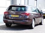Opel Astra Sports Tourer 1.4 Innovation|Navi|Cruise|PDC|Cam, Gebruikt, Euro 6, Parkeercamera, Leder en Stof