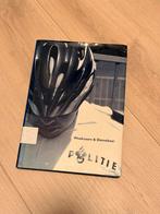 Politie - Waakzaam en Dienstbaar, Ophalen of Verzenden, Gelezen