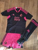 Feyenoord tenue, Sport en Fitness, Voetbal, Maat XS of kleiner, Verzenden, Zo goed als nieuw, Shirt