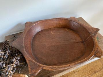 Brocante oude houten schaal  beschikbaar voor biedingen