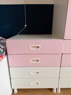 Lage ladekast voor kleding of speelgoed, Kinderen en Baby's, Kinderkamer | Commodes en Kasten, 50 tot 70 cm, Zo goed als nieuw