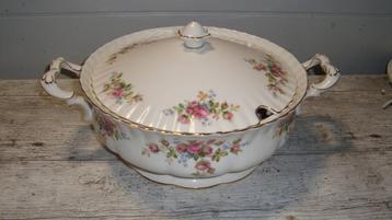 Royal albert moss rose lage soepterrine beschikbaar voor biedingen