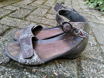 WALKY Sandalen SLEEHAK Zacht voetbed SLANGENLEER Enkelband beschikbaar voor biedingen