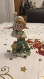 Porseleinen jongen met hondje, Ophalen of Verzenden, Zo goed als nieuw, Dier