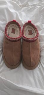 ugg tazz chestnut maat 39, Kleding | Dames, Schoenen, UGG, Bruin, Ophalen of Verzenden, Pantoffels of Sloffen