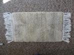 Vloerkleedje van echte schapenwol, Ophalen, Gebruikt, 100 tot 150 cm, Beige