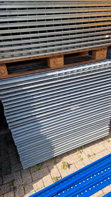PARTIJ Gaaslegborden / Persrooster - 1340x1100mm - 476 stuks beschikbaar voor biedingen