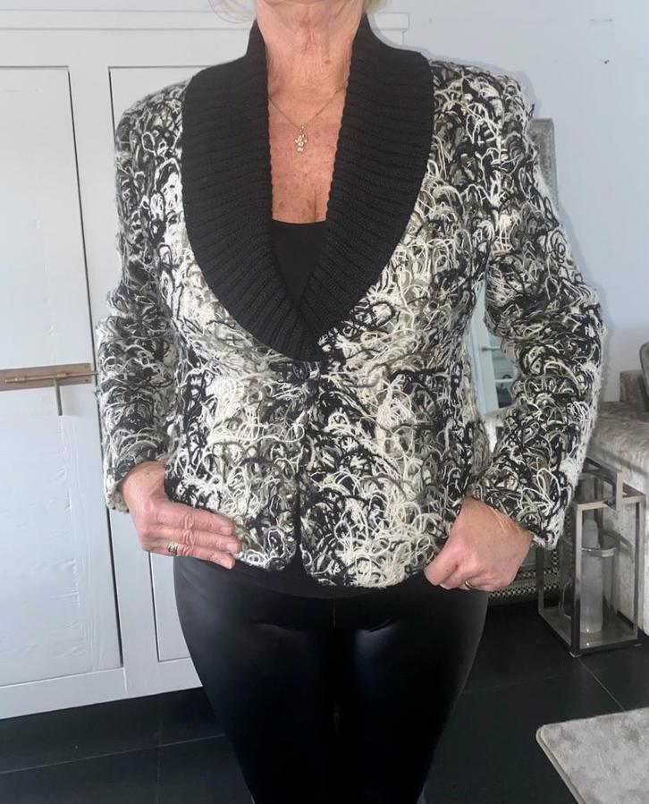 Jasje pak blazer zwart grijs wit dames Tuzzi XL 42 like New!, Kleding | Dames, Jasjes, Kostuums en Pakken, Zo goed als nieuw, Jasje