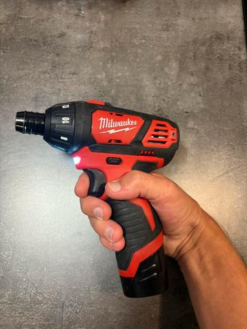 Milwaukee m12 beschikbaar voor biedingen