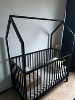 Zwart Ledikant en Commode van Van Asten, Kinderen en Baby's, Ophalen of Verzenden, Gebruikt, Ledikant