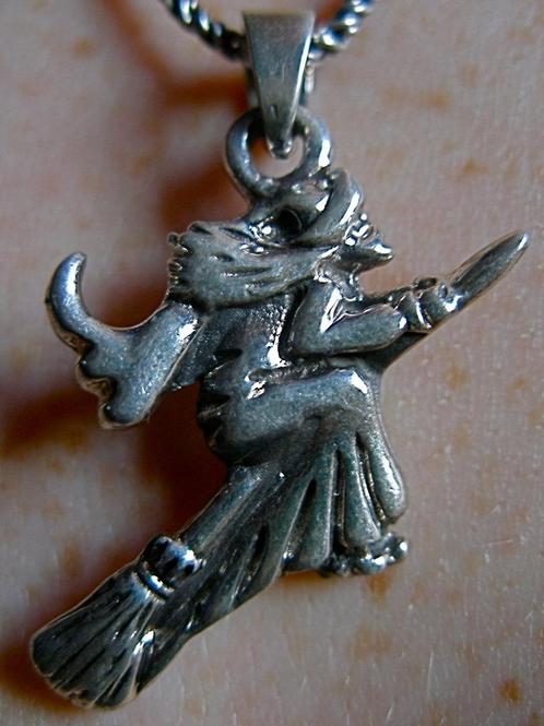 Zilveren 925 zilver kettinghanger vliegende heks bezemsteel, Sieraden, Tassen en Uiterlijk, Kettinghangers, Nieuw, Zilver, Zilver