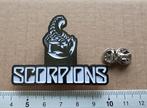 Scorpions mooie en nieuwe shaped pin badge speld n3, Nieuw, Overige typen, Verzenden