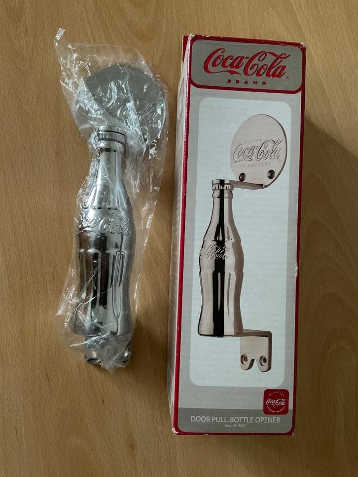 Coca Cola - Door Pull Bottle Opener ... Fles-Wand-Model, Verzamelen, Merken en Reclamevoorwerpen, Nieuw, Gebruiksvoorwerp, Ophalen