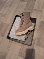 Beige Dames Laarsjes - Maat 37, Kleding | Dames, Ophalen of Verzenden, Zo goed als nieuw, Beige, Lage of Enkellaarzen