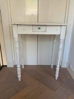 Oud wit gemaakt grenen tafeltje, Huis en Inrichting, Tafels | Sidetables, Ophalen, 50 tot 100 cm, Zo goed als nieuw, 25 tot 50 cm