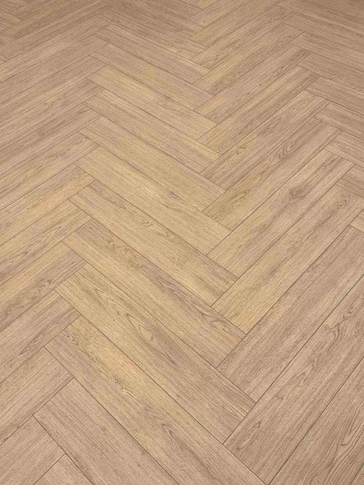 Nieuw Visgraat Laminaat !!!, Huis en Inrichting, Stoffering | Vloerbedekking, Nieuw, Laminaat, Beige, Bruin, 75 m² of meer, Ophalen