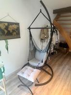 Hanging chair + footstool, Tuin en Terras, Hangmatten, Ophalen, Zo goed als nieuw, Eenpersoons, Opvouwbaar