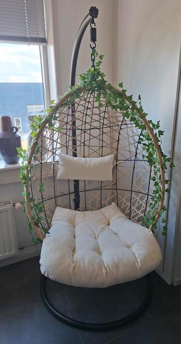 Mooie egg chair  beschikbaar voor biedingen