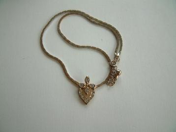 mooie gave ketting met strass hanger beschikbaar voor biedingen