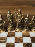 Grieks marmeren schaakbord met Griekse schaakstukken, Hobby en Vrije tijd, Gezelschapsspellen | Bordspellen, Een of twee spelers