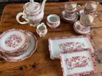 Antiek Servies - Compleet en Charmant!, Gebruikt, Ophalen of Verzenden, Overige stijlen, Porselein