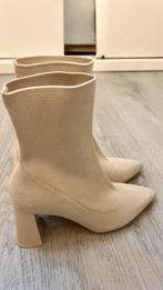 Zara enkellaarsjes maat 36 - Nieuw!, Ophalen of Verzenden, Nieuw, Beige, Lage of Enkellaarzen